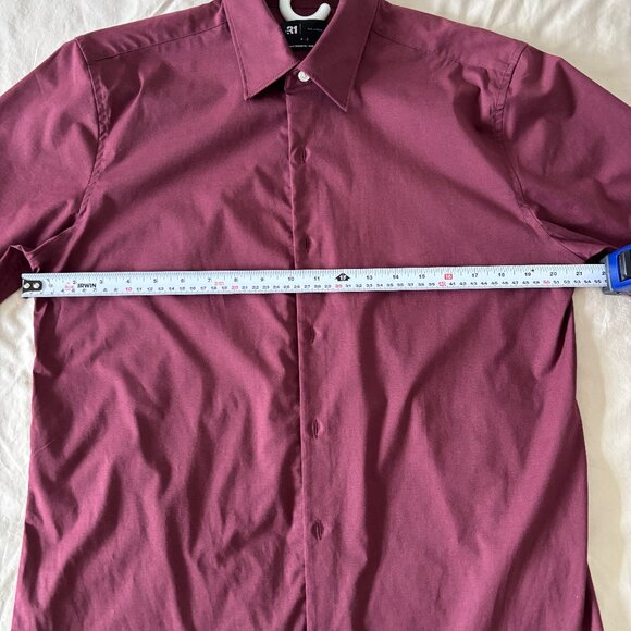 Le 31 Modern Fit Dress Shirt in Plum - Picture 5 of 10
